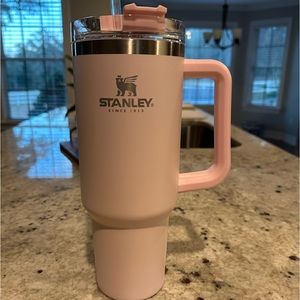 PETAL Stanley 40 oz Adventure Quencher Tumbler - EUC!